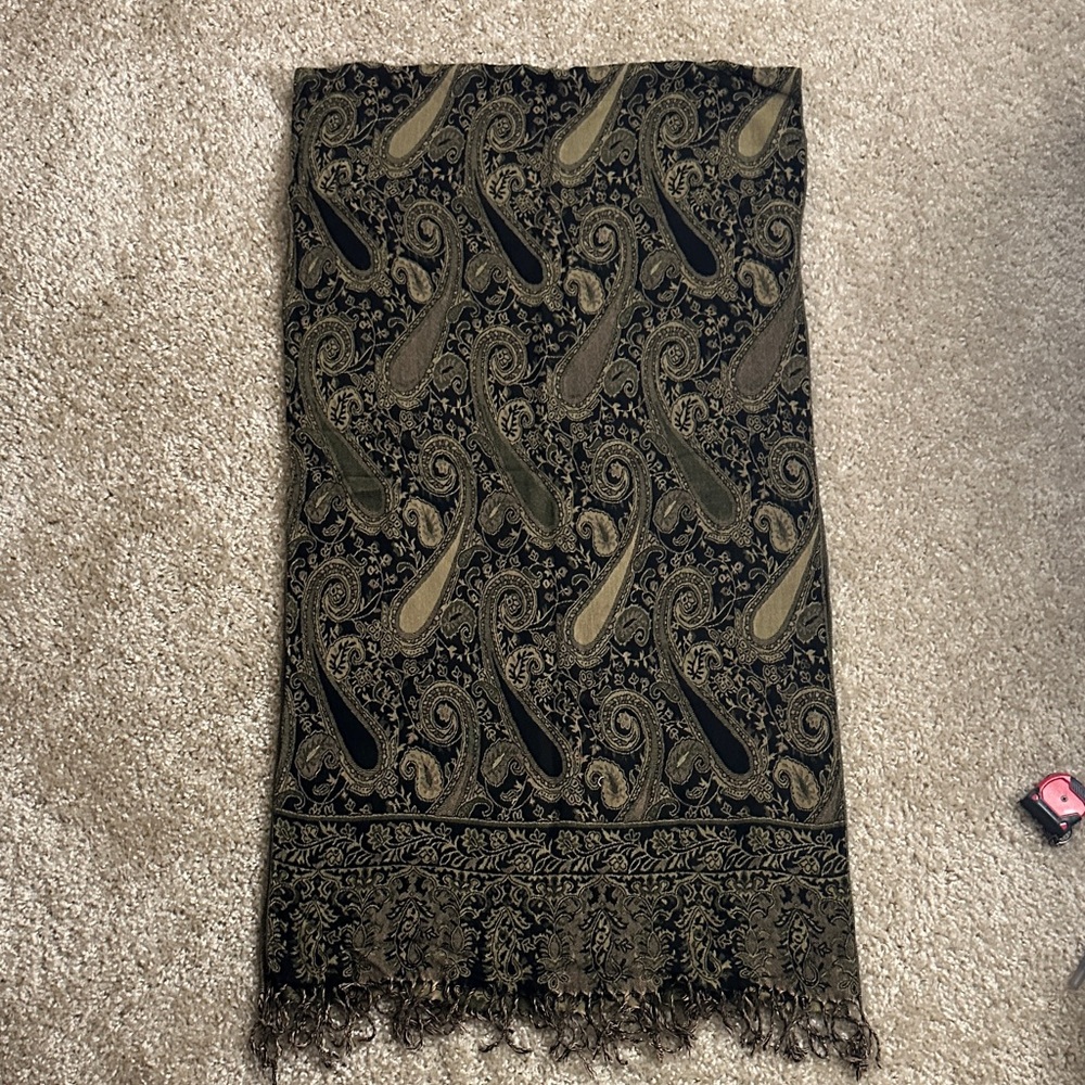 Black & Green/gold Paisley Fringe Shawl Wrap